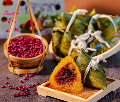  Bánh Ú Tro - Hộp 12 cái