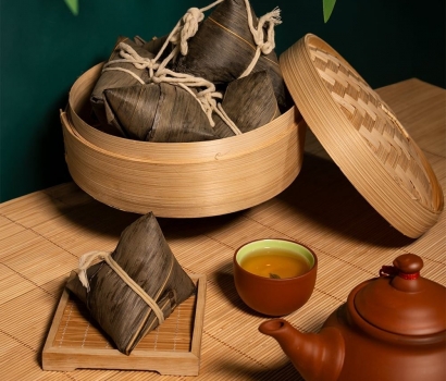 Bánh Ú Chay Hạt Dinh Dưỡng Hộp 6 Cái