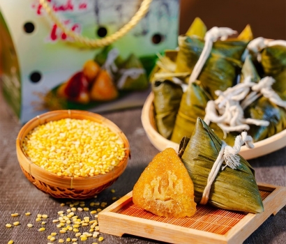  Bánh Ú Tro - Hộp 12 cái